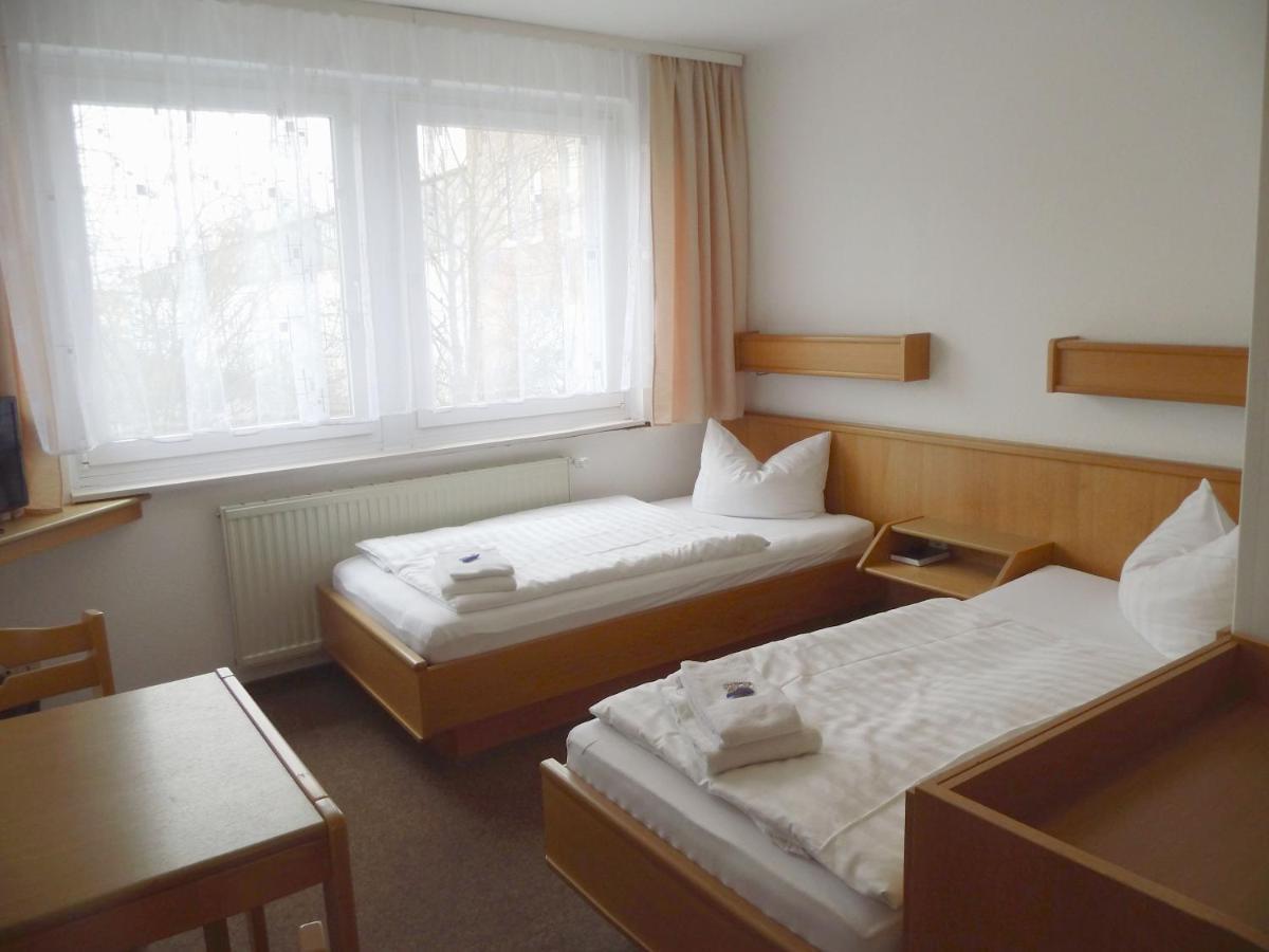 Hotel Sturm Тангермюнде Экстерьер фото